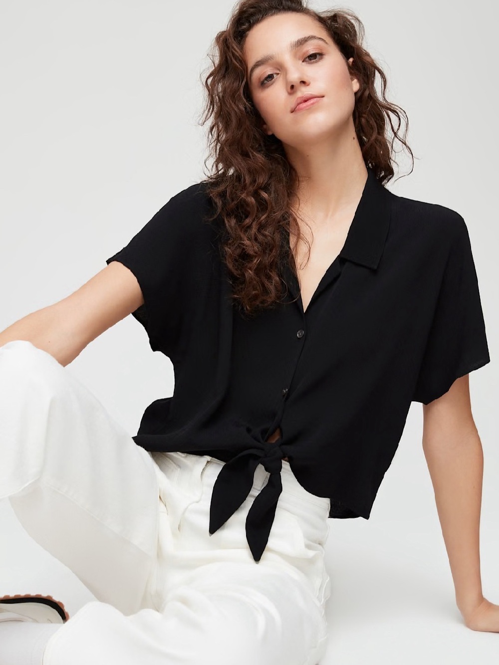 Wilfred Black Cropped Tie-Front Button Shirt